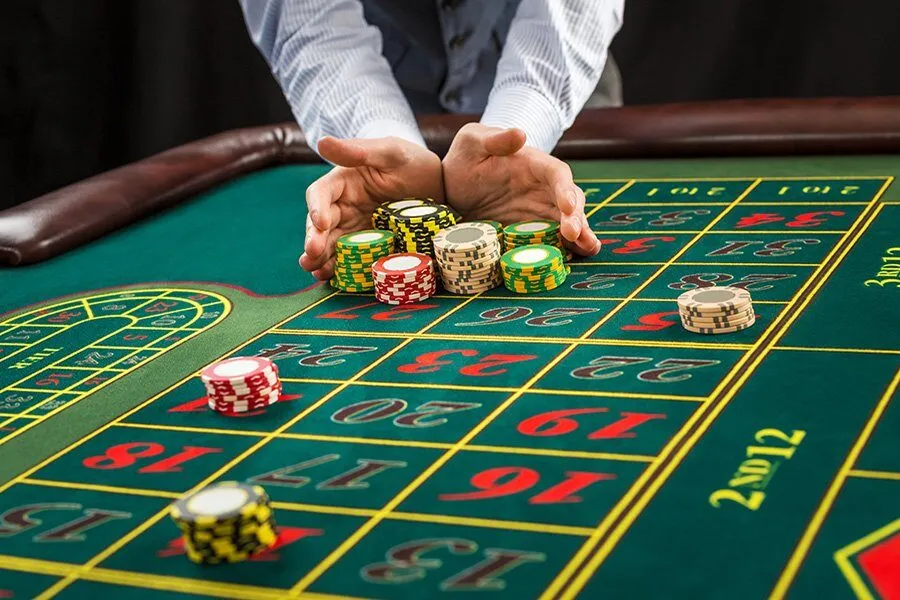Caesars to sell Belle of Baton Rouge casino
