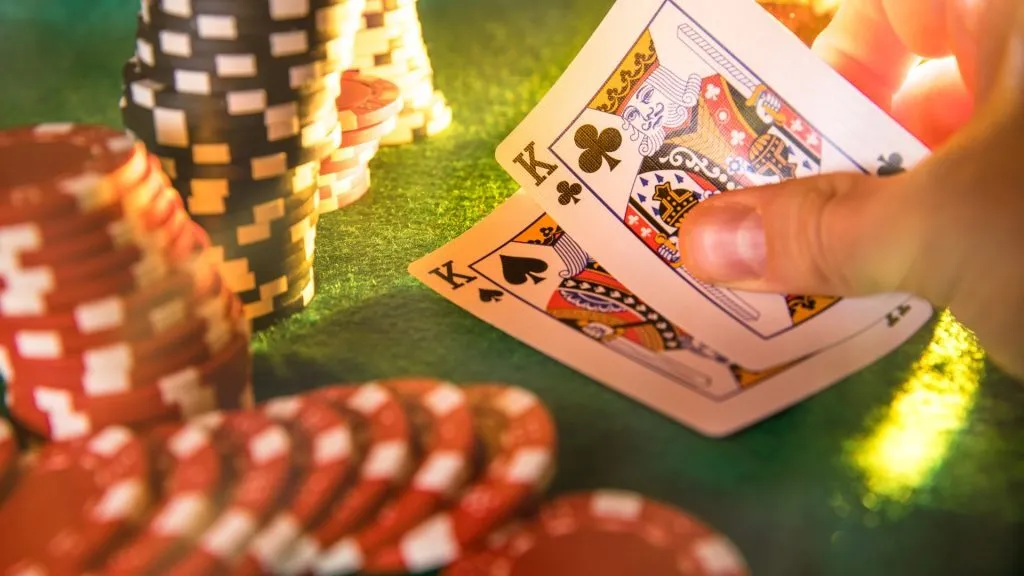 Strategies For Winning The Global Poker Slots